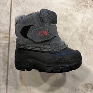 North face toddler snow boots